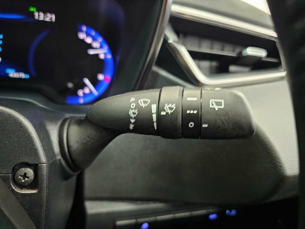 Toyota Corolla Corolla Design Hev Cvt Red #65