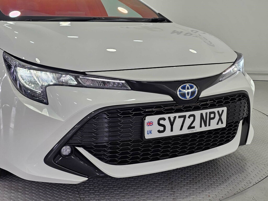 Toyota Corolla Corolla Design Hev Cvt Red #38