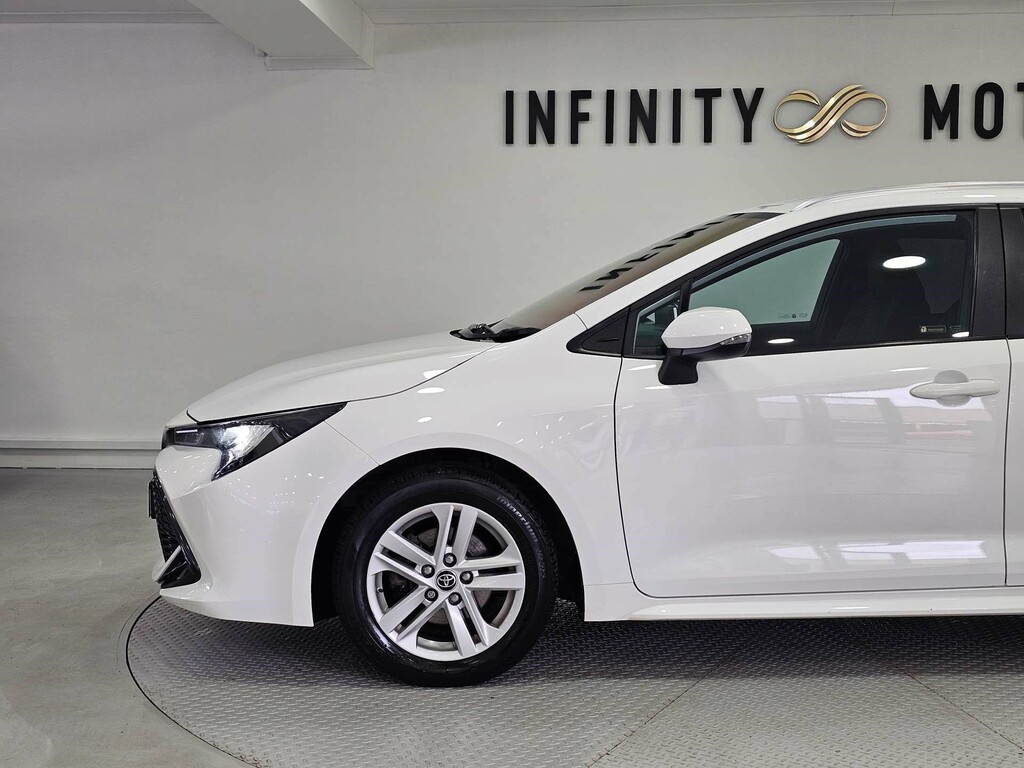 Toyota Corolla Corolla Design Hev Cvt Red #62