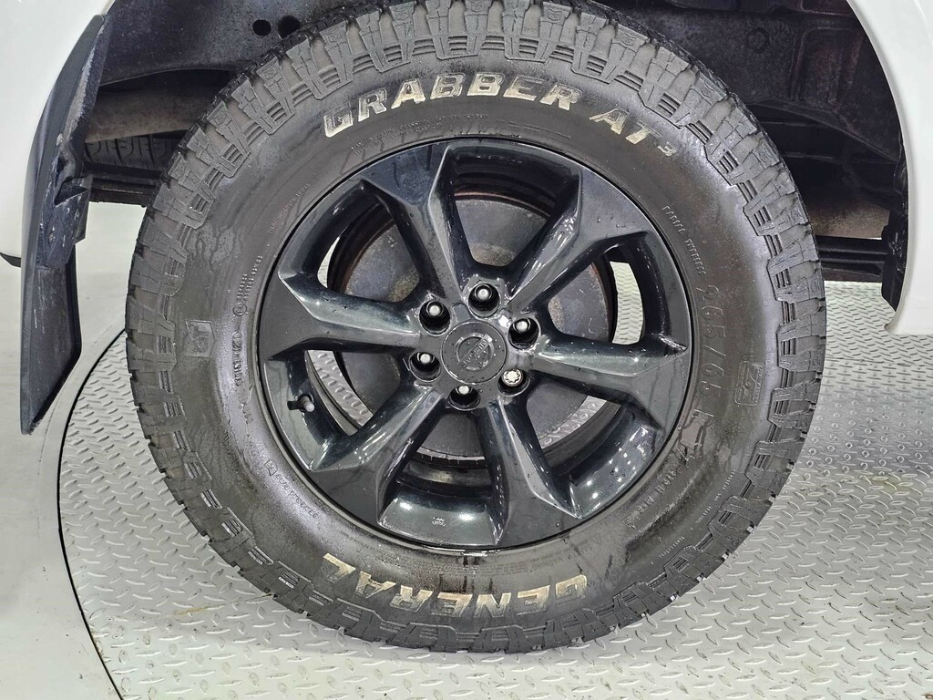 Nissan Navara Dci Tekna 4X4 Shr Dcb White #42