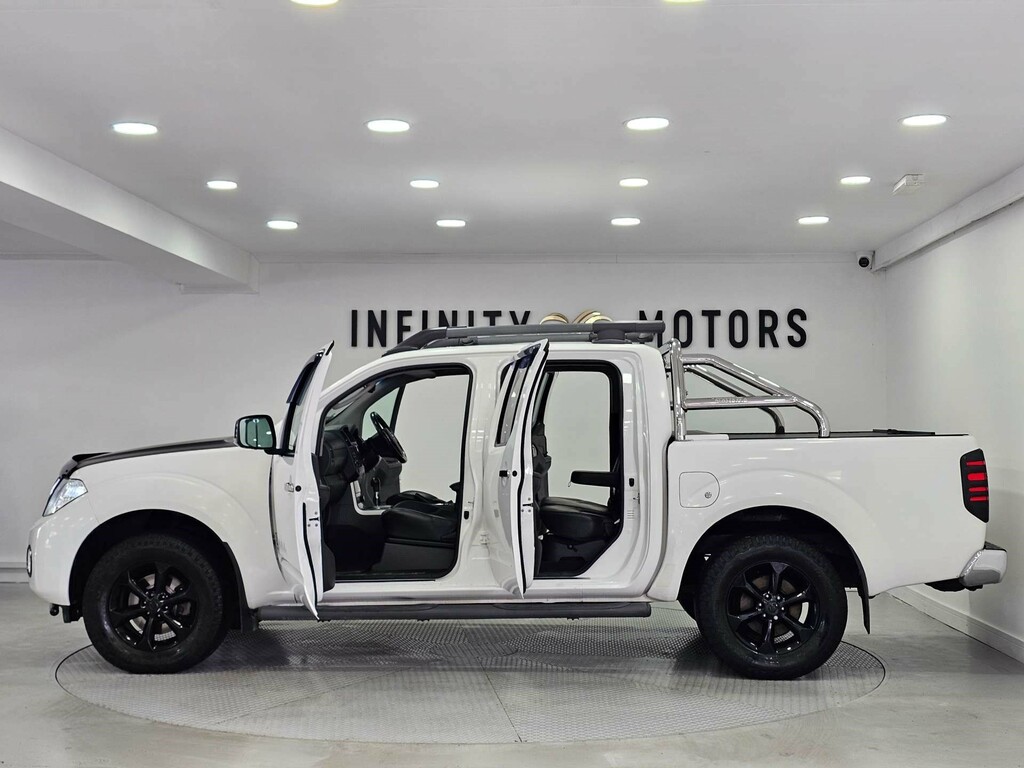 Nissan Navara Dci Tekna 4X4 Shr Dcb White #16