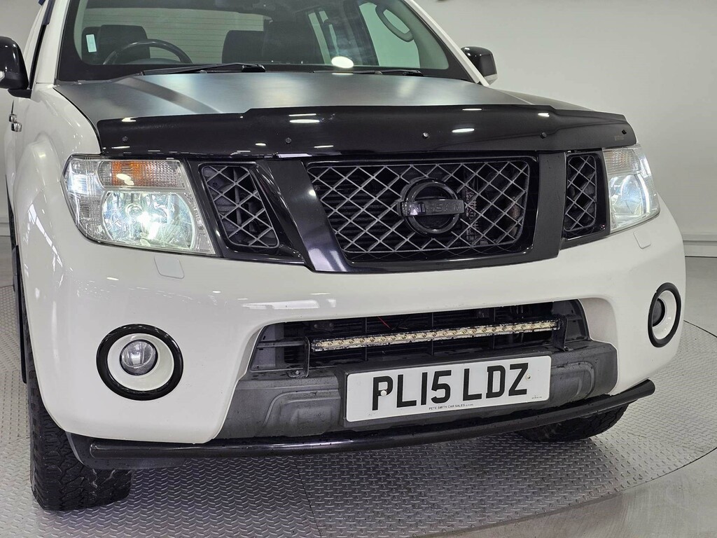 Nissan Navara Dci Tekna 4X4 Shr Dcb White #62