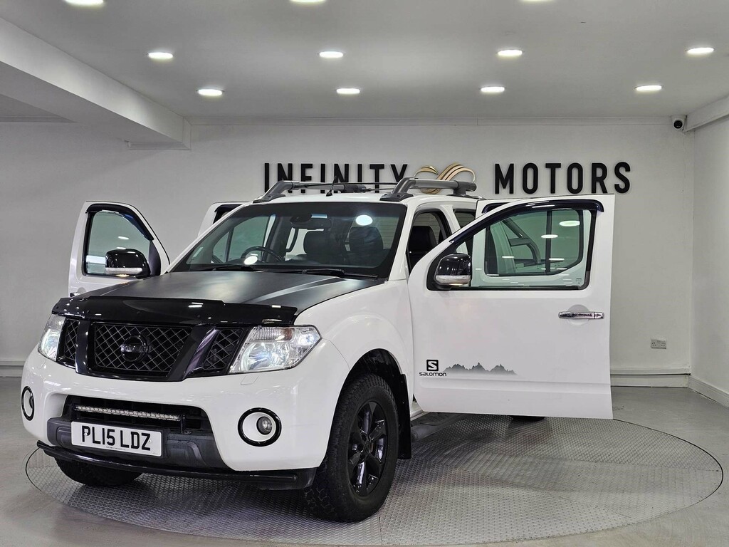 Nissan Navara Dci Tekna 4X4 Shr Dcb White #60