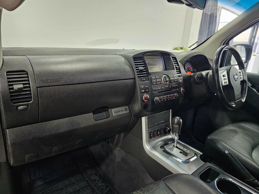 Nissan Navara Dci Tekna 4X4 Shr Dcb White #71