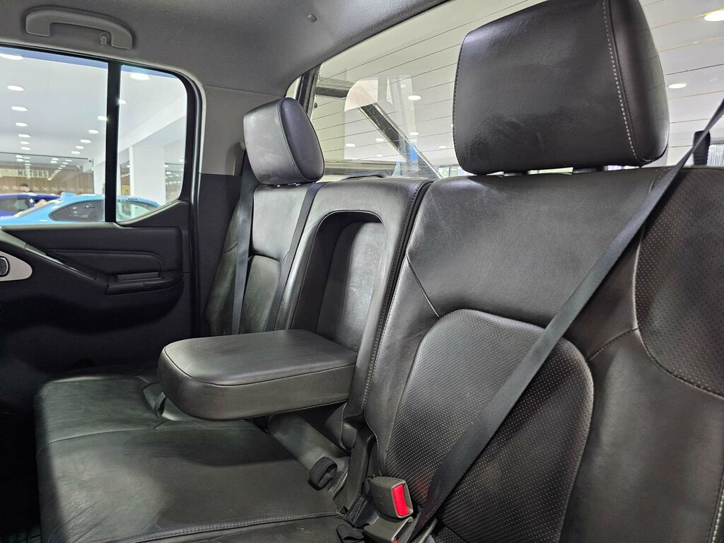Nissan Navara Dci Tekna 4X4 Shr Dcb White #49