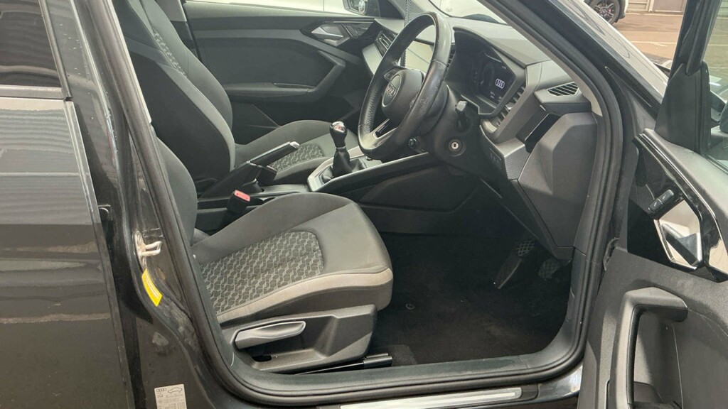 Audi A1 Audi Sportback 30 Tfsi S Line Green #9