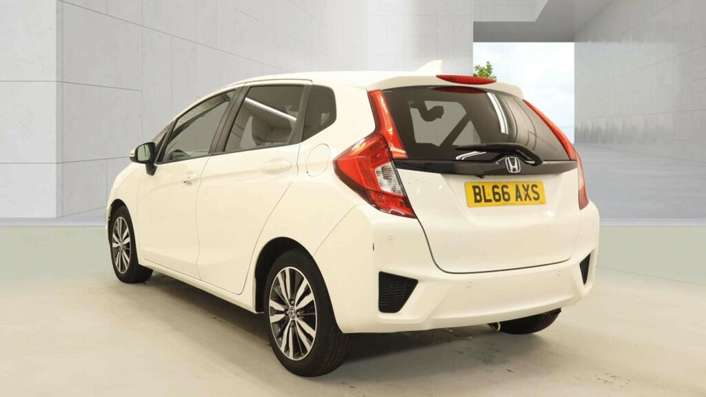 Honda Jazz Ex Navi I-vtec White #3