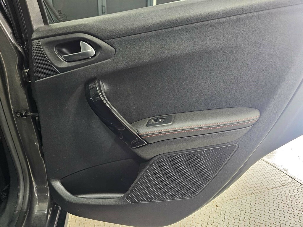 Peugeot 2008 Grey #70