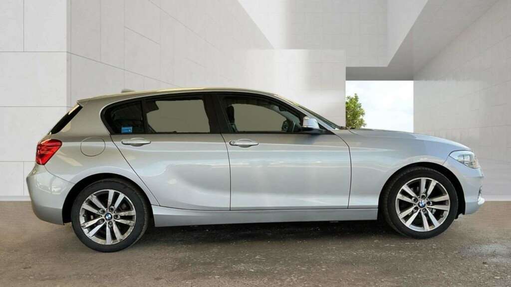 BMW 1 Series 118D Sport Silver #5