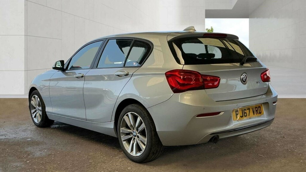 BMW 1 Series 118D Sport Silver #3