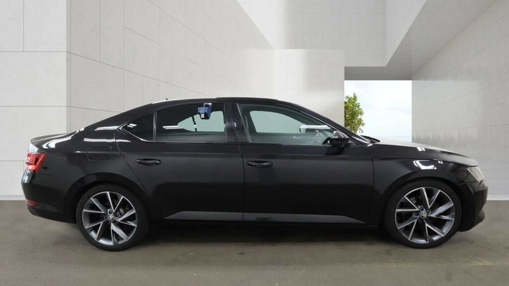 Skoda Superb Sportline Tsi Black #5