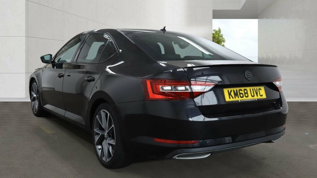 Skoda Superb Sportline Tsi Black #2