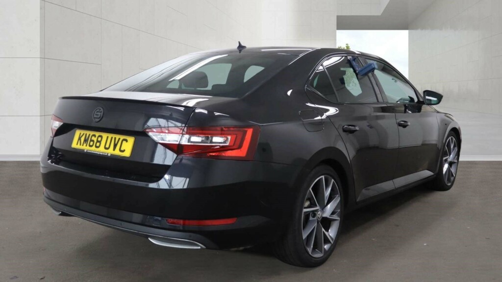Skoda Superb Sportline Tsi Black #3