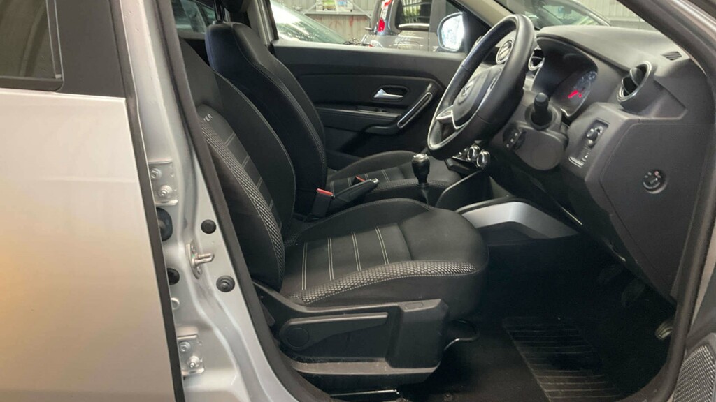 Dacia Duster 1.6 Sce Comfort Suv Euro 6 Ss White #9