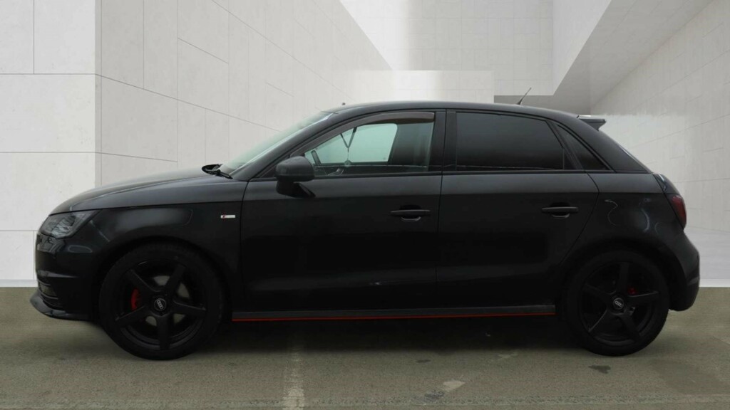 Audi A1 Sportback Tfsi S Line  #6
