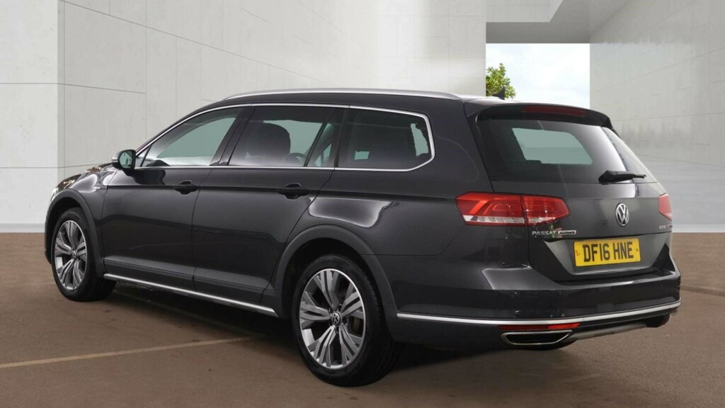 Volkswagen Passat Alltrack Alltrack Tdi Bluemotion Technology 4Motion Semi-au  #2