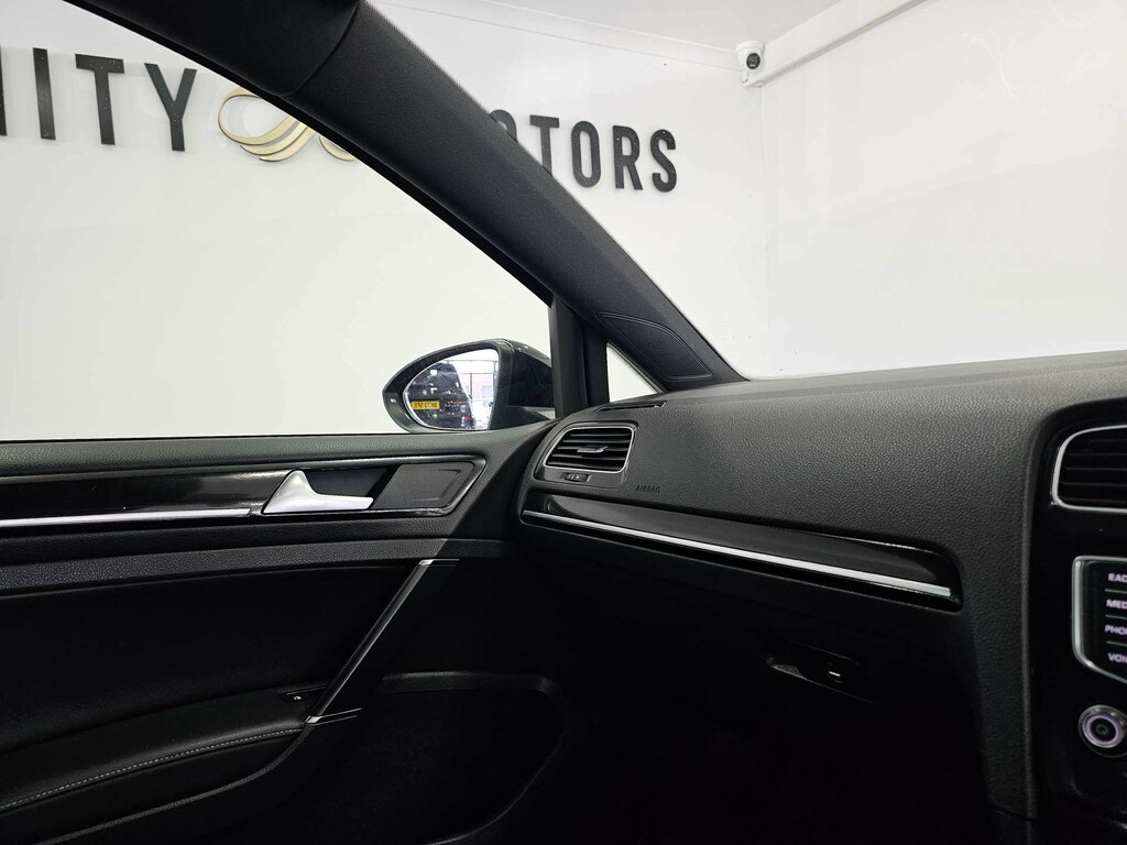 Volkswagen Golf Cabriolet Mark 6 2.0 Tsi R 265Ps Dsg Cabriolet White #59