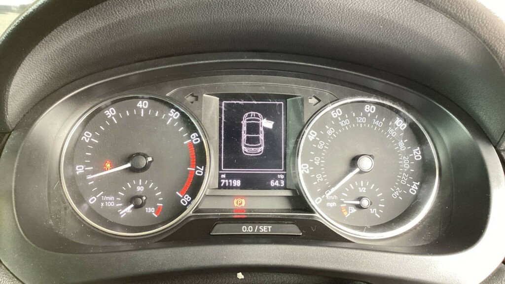 Skoda Rapid 1.0 Tsi 110 Se Sport  #10