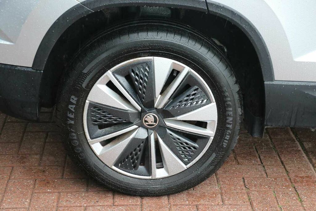 Skoda Karoq 2.0 Tdi 150 Se Drive Silver #5