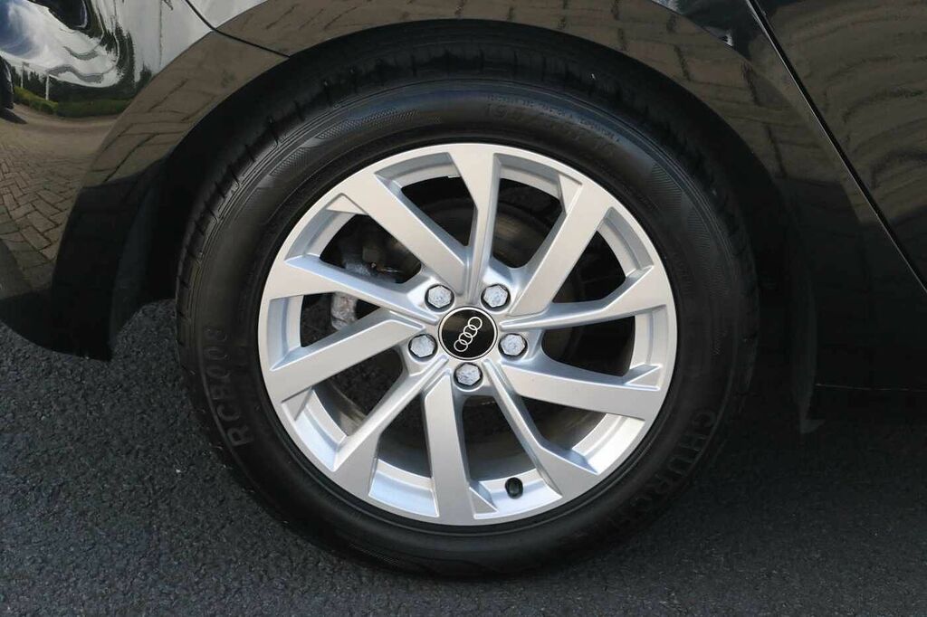 Audi A1 35 Tfsi Sport S Tronic NG21ZRL Black #5
