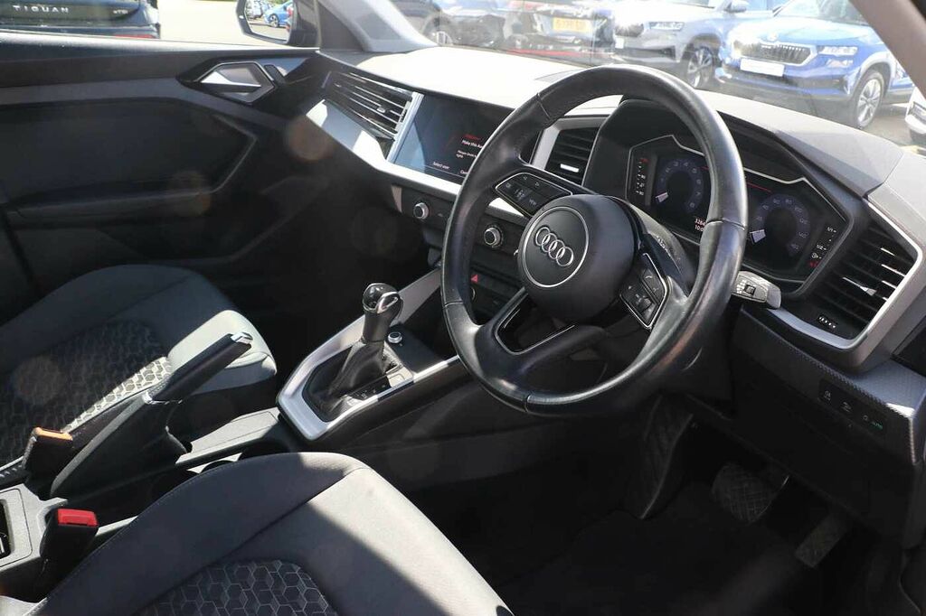 Audi A1 35 Tfsi Sport S Tronic NG21ZRL Black #6