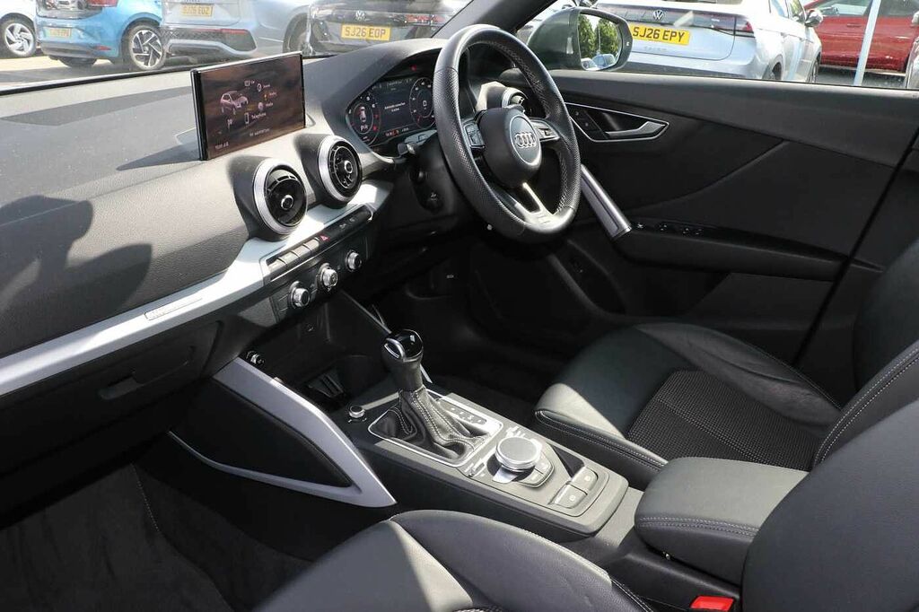Audi Q2 Tfsi S Line Blue #2