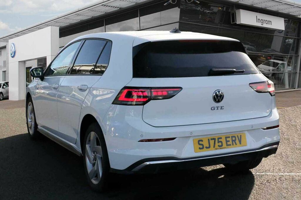 Volkswagen Golf 1.5 Tsi 272 Gte Ehybrid Dsg SJ75ERV White #3