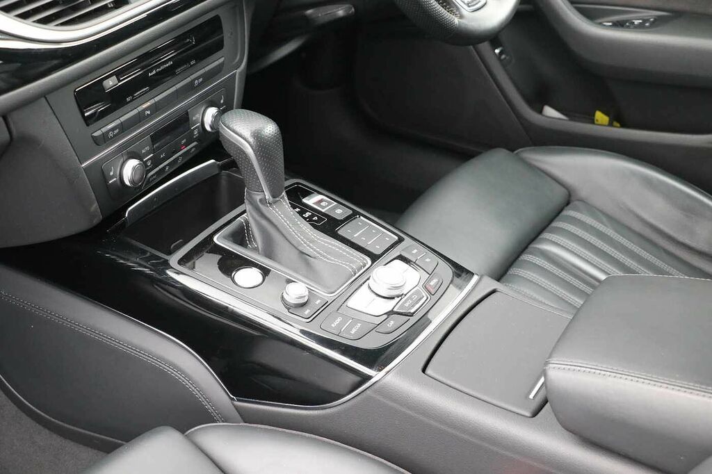 Audi A6 Estate 2.0 Tdi Ultra Black Edition 201616 Black #26