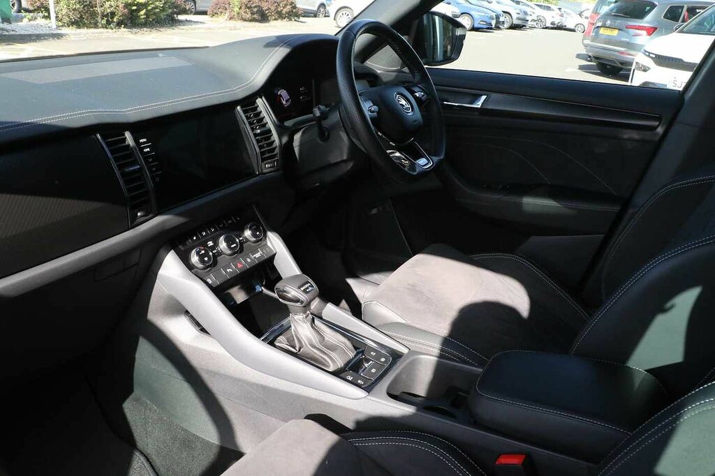 Skoda Kodiaq 2.0 Tdi Sport Line 4X4 Dsg 7 Seat Grey #2