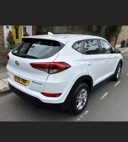 Hyundai Tucson 1.6 Gdi Blue Drive KY16YMF White #2