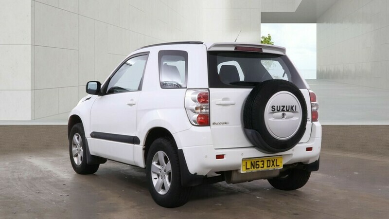 Suzuki Grand Vitara 1.6 Vvt Sz3 Suv White #3