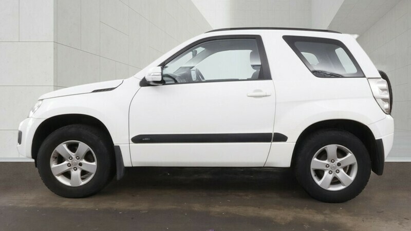 Suzuki Grand Vitara 1.6 Vvt Sz3 Suv White #6