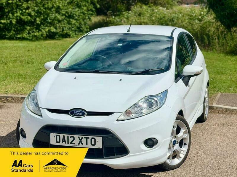 Ford Fiesta 1.6 Zetec S Hatchback White #2