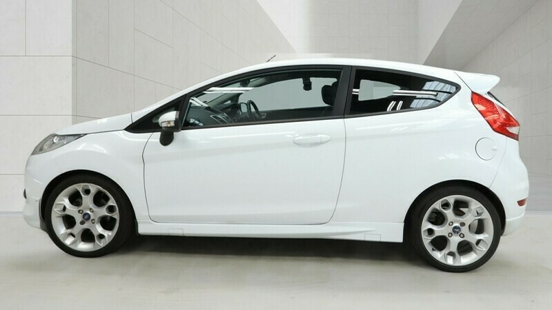 Ford Fiesta 1.6 Zetec S Hatchback White #5