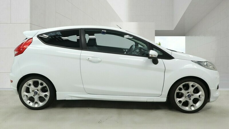 Ford Fiesta 1.6 Zetec S Hatchback White #6