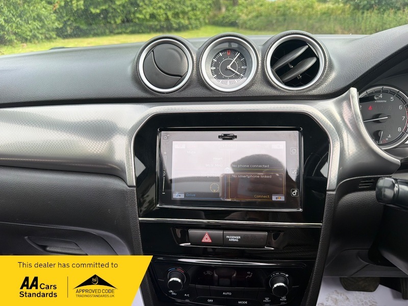 Suzuki Grand Vitara 1.6 Sz4 Suv White #40