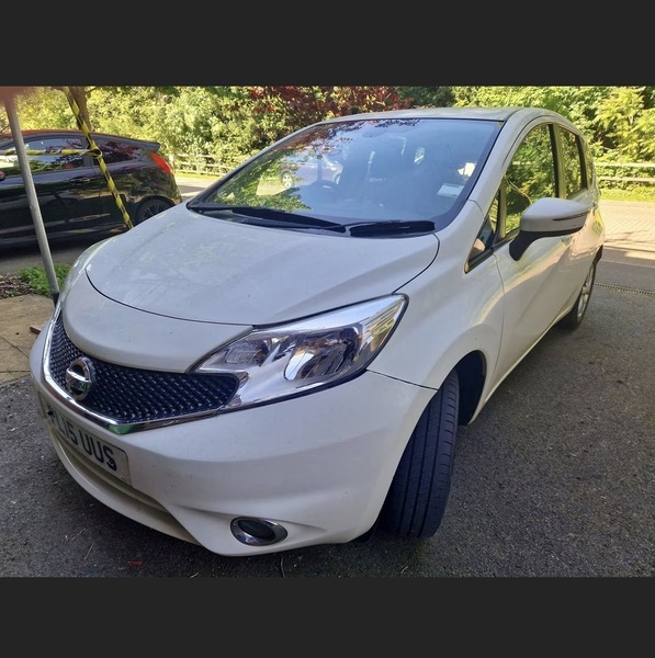 Nissan Note 1.2 Acenta Premium Hatchback White #2
