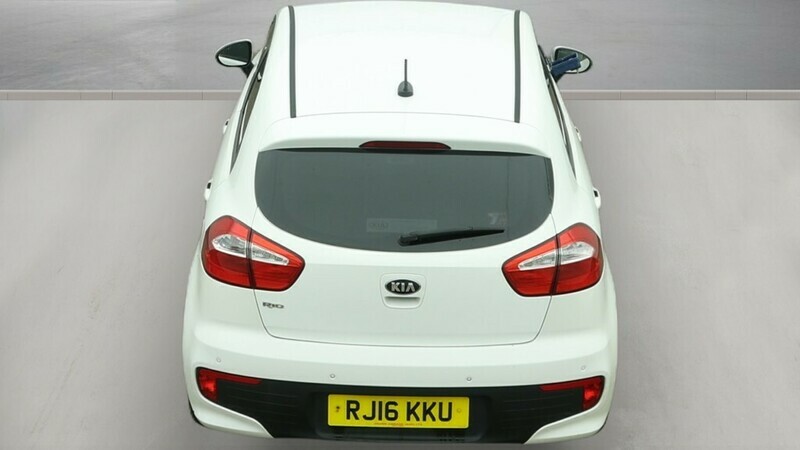Kia RIO 1.25 Sr7 Hatchback White #5