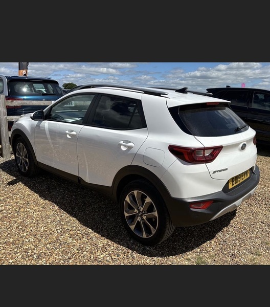 Kia Stonic 1.0 T-gdi 3 Suv White #4