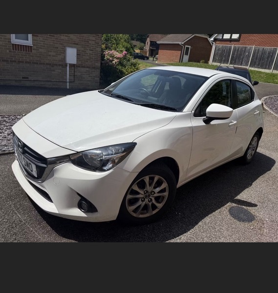 Mazda 2 1.5 Skyactiv-g Se-l Hatchback White #3