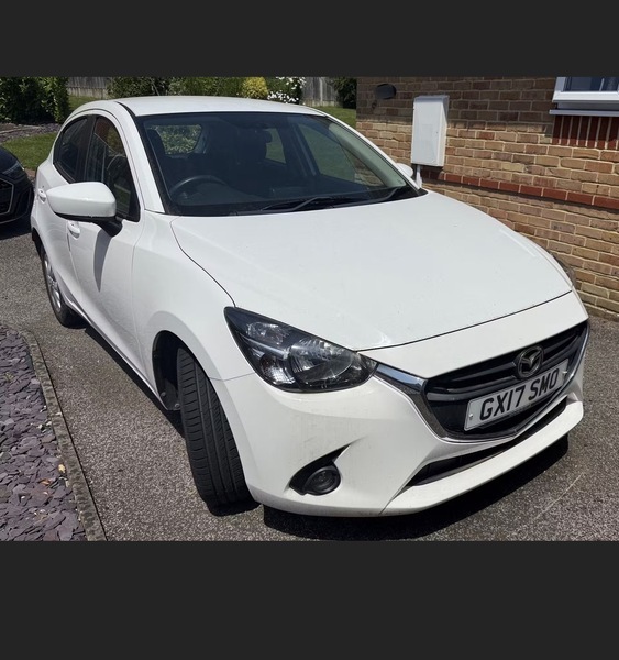 Mazda 2 1.5 Skyactiv-g Se-l Hatchback White