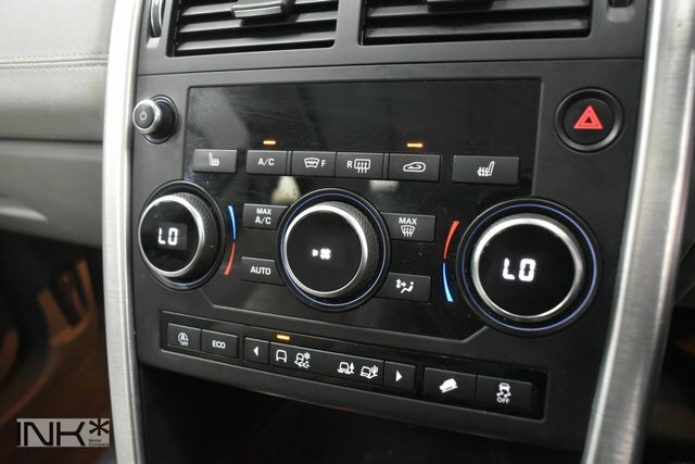 Land Rover Discovery Sport Suv White #36