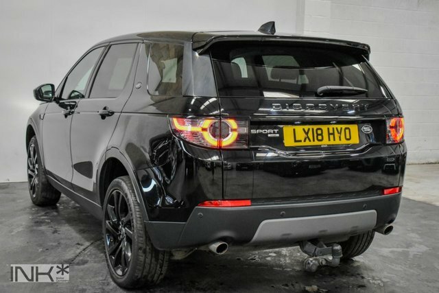 Land Rover Discovery Sport Suv White #10