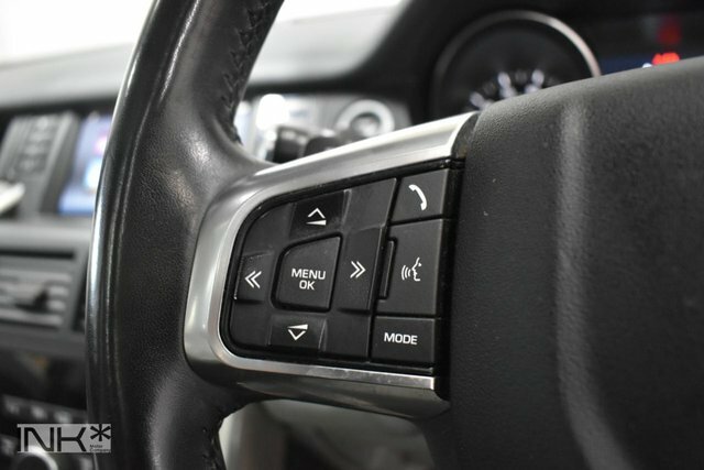 Land Rover Discovery Sport Suv White #24