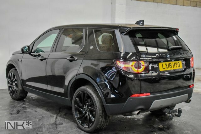 Land Rover Discovery Sport Suv White #8