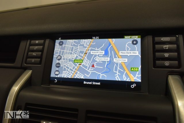 Land Rover Discovery Sport 2L Hse Luxury Black #22