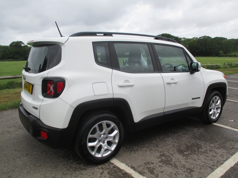 Jeep Renegade Longitude White #6