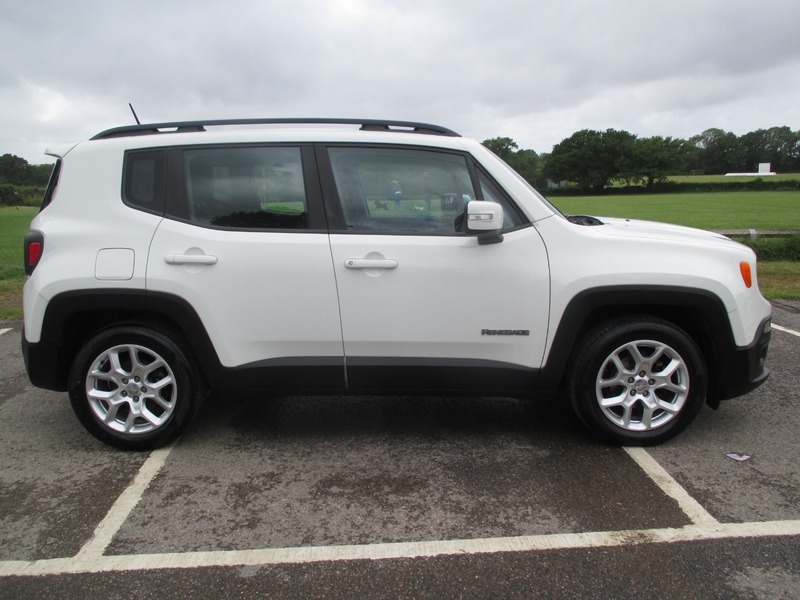 Jeep Renegade Longitude White #4