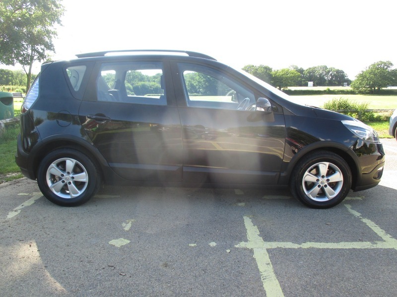 Renault Scenic XMOD Dynamique Tomtom Energy Dci Black #4