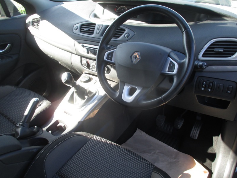 Renault Scenic XMOD Dynamique Beige #21
